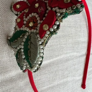 FLOR BORDADA Diadema COM/CER